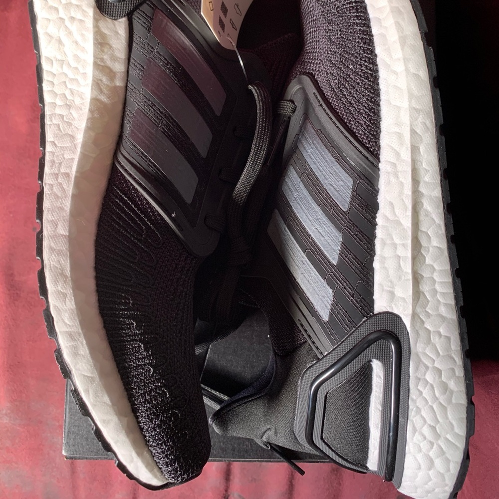Adidas ultraboost  20 black( 11.5 women/ 10.5 men)